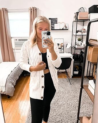 Greta trendy og varmende cardigan med åpen front